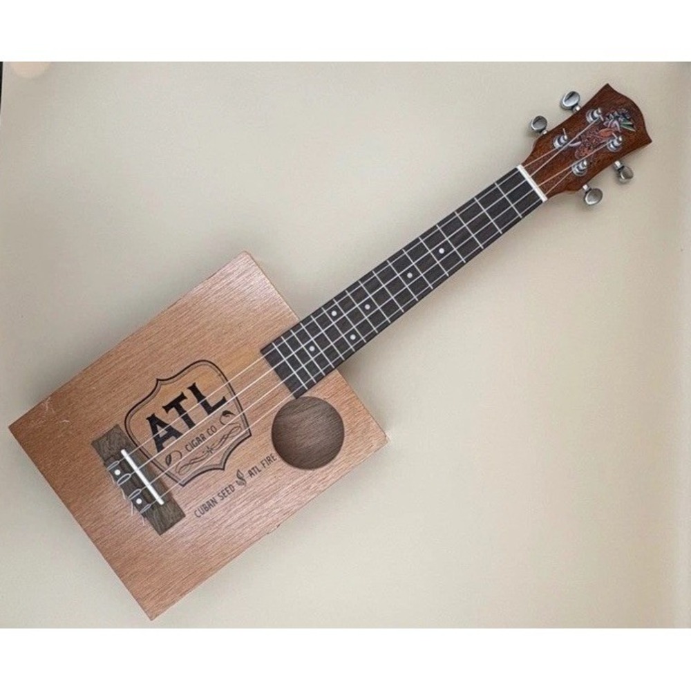 Concert Southern Fire Cigar BoxUkulele ATL Fire Michael BianconiSigned 2021